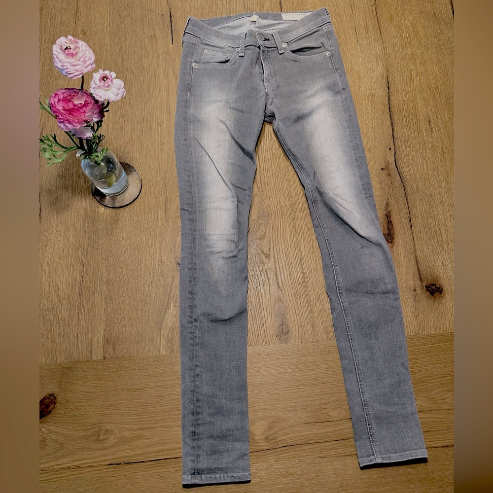 ✨WORN ONCE 💋 DURABLE YET STRETCHY JEANS